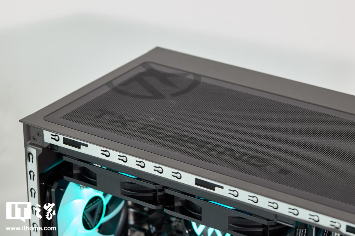 Top dust filter