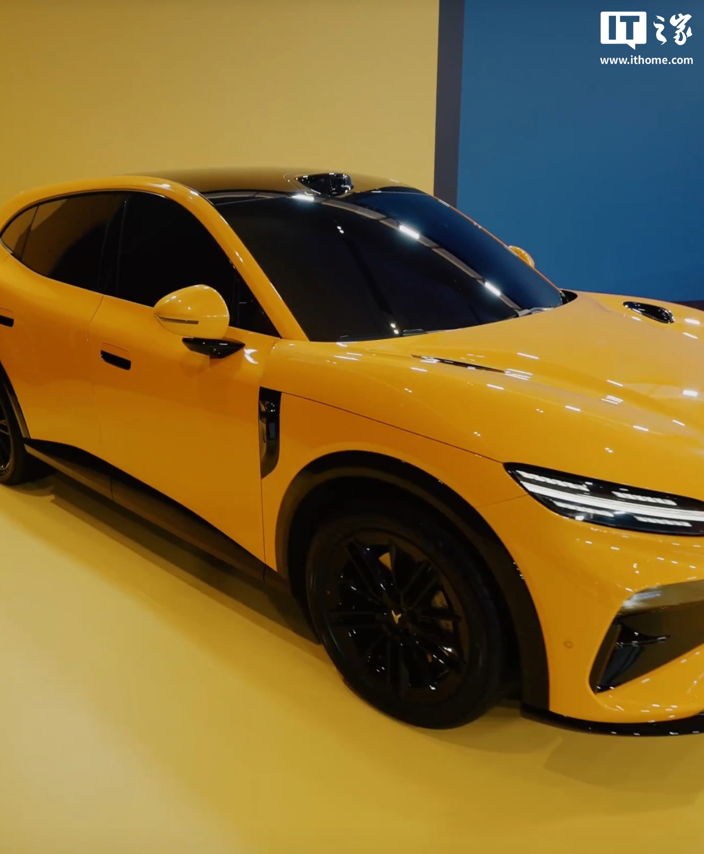 Voyah Zhuiguang S rear and side profile