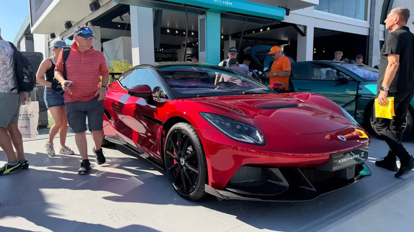 BYD's Denza Z Is a 1582-HP Electric Supercar That Costs £143,000