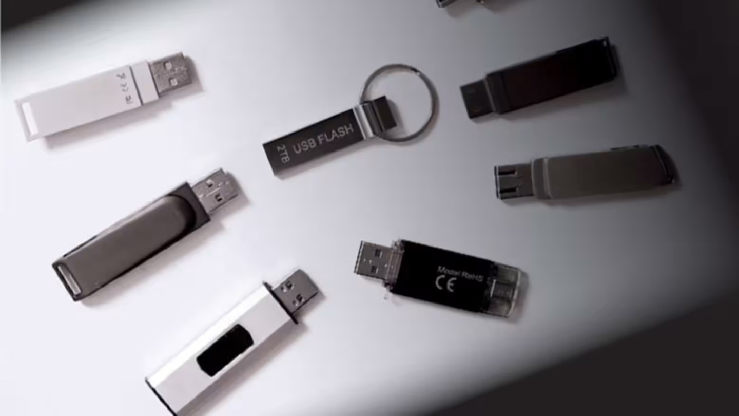 Amazon's Recommended USB Drives: 20% Have Fake Capacity, Nikkei Investigation Finds